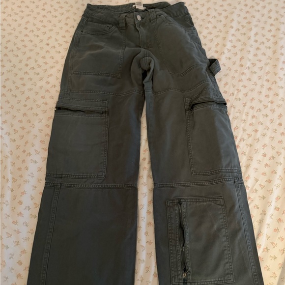Green cargo pants - Picture 1 of 2